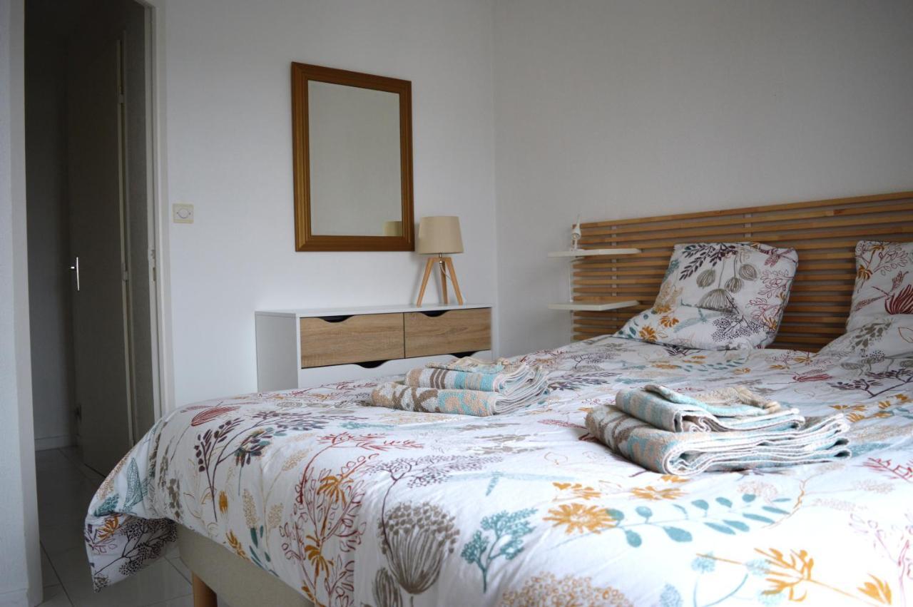 Triplex Avec Jardinet - Wifi - A 400M De La Plage Courseulles-sur-Mer Kültér fotó