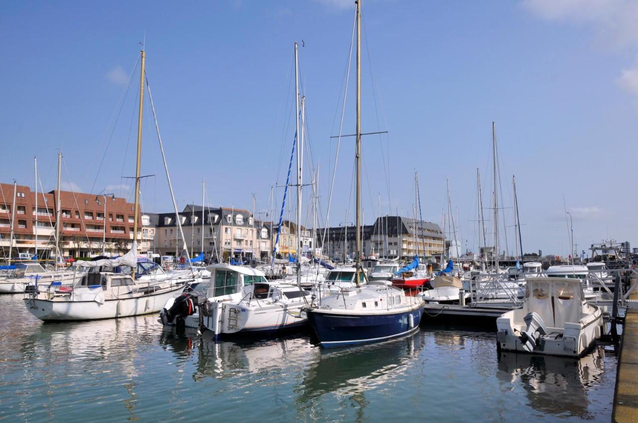 Triplex Avec Jardinet - Wifi - A 400M De La Plage Courseulles-sur-Mer Kültér fotó